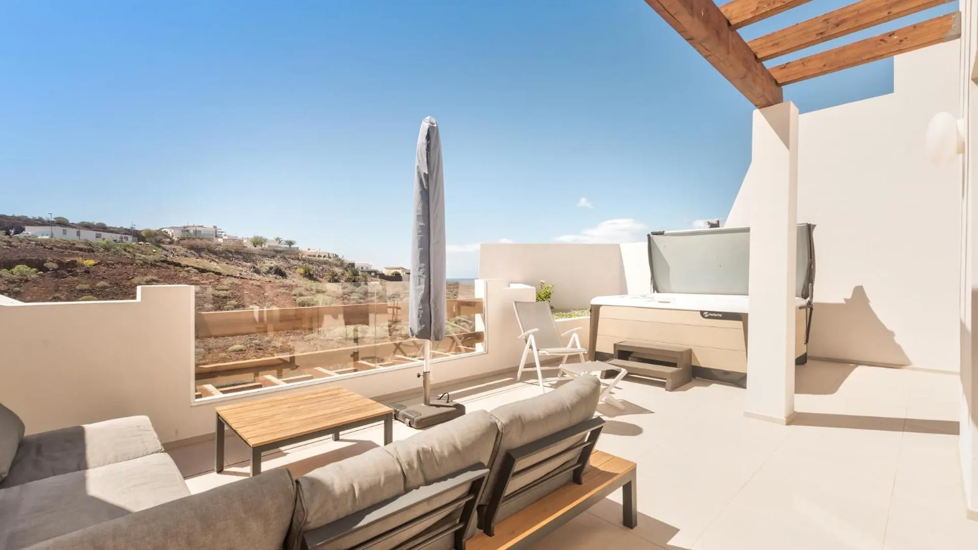 Pelicar 0-5 Sea View 2B ile iletişim